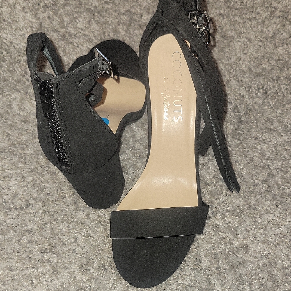 Coconuts by Matisse Elegant Black Heels